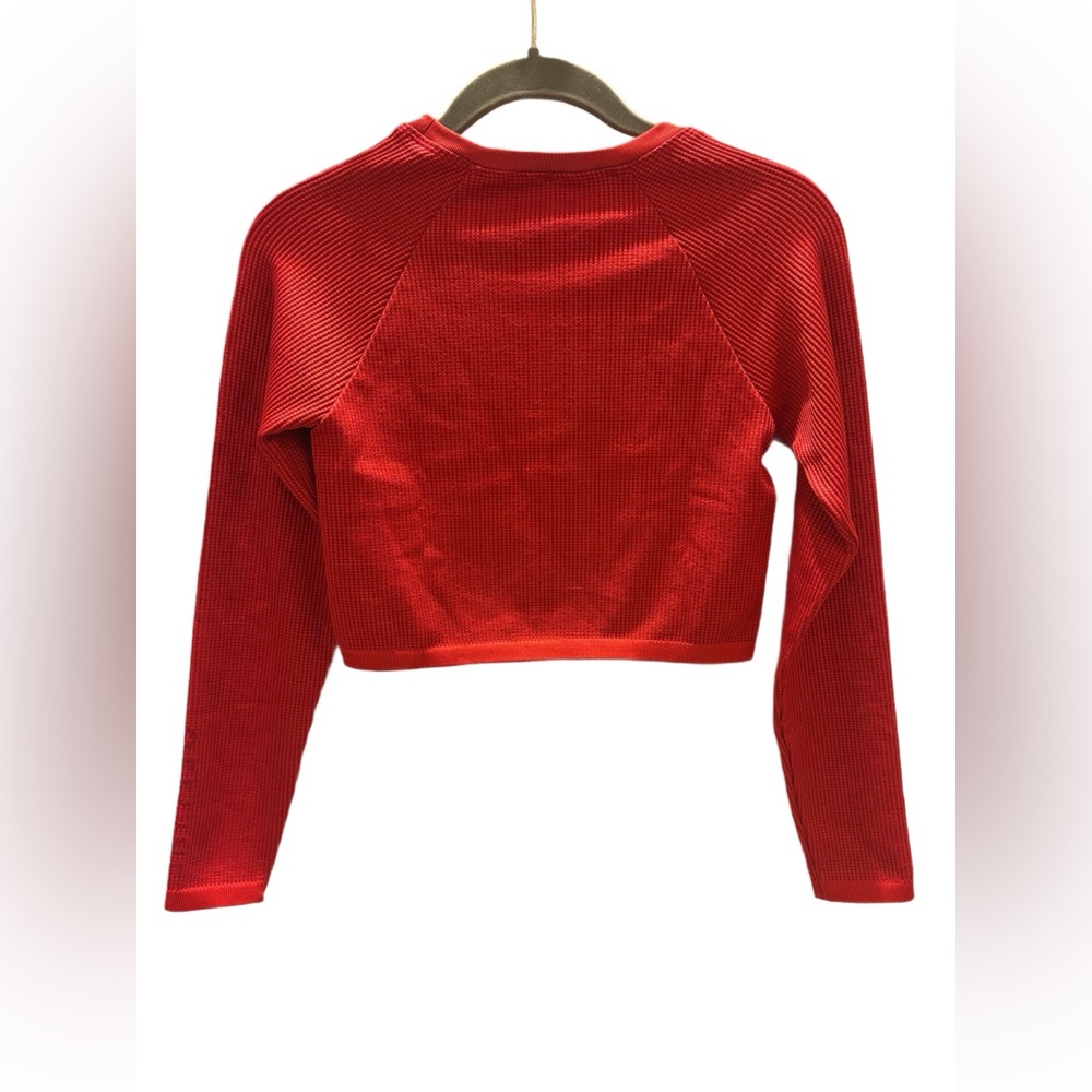 Aerie Offline NWT red long sleeve crop top,  size Medium - Picture 2 of 7